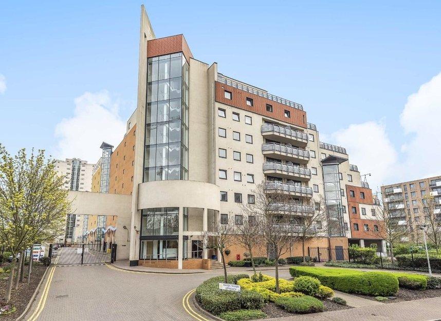 Tradewinds Apartment, Pontoon Dock, Thames Barrier Park, City Airport, Canary Wharf, London, E16 2EY