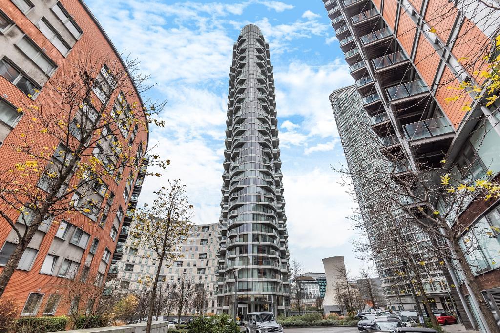 Jack Barclay Estate Agents in Canary Wharf