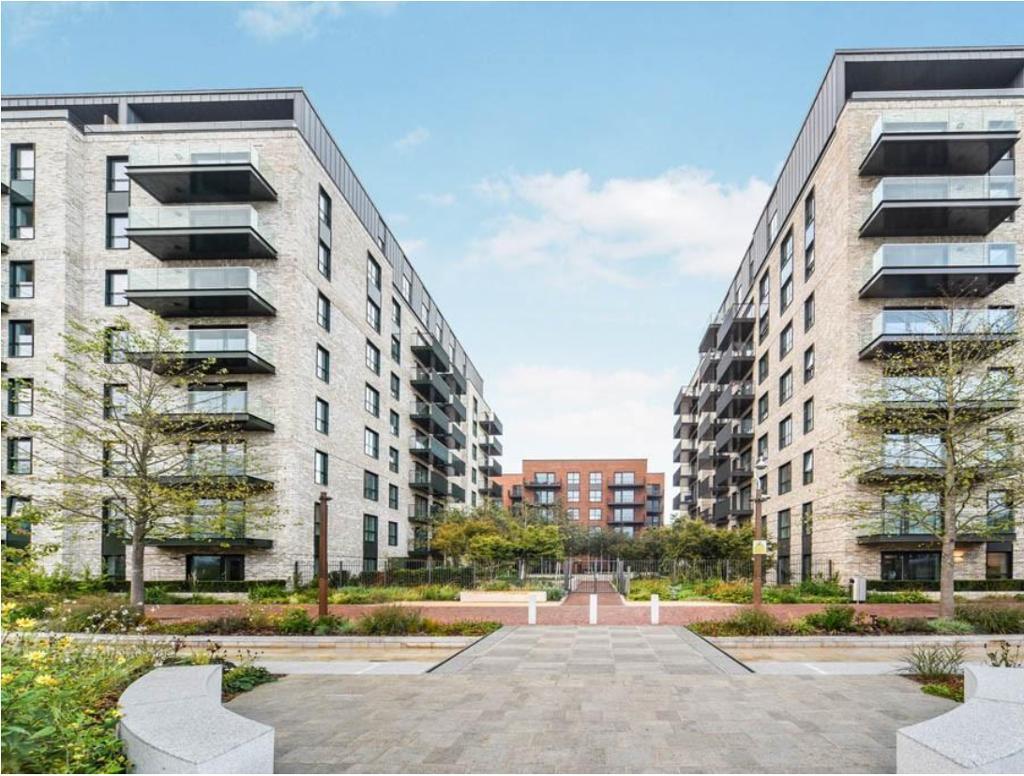 1 Bedroom Apartment To Let in Watson House, 4 Greenleaf Walk, The Green