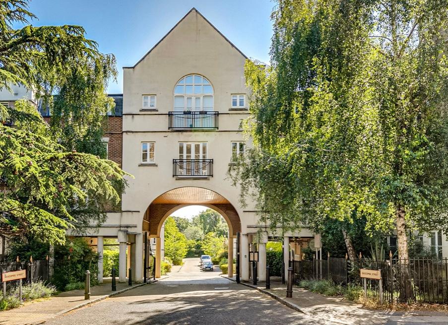 Herbert Mews, Dulwich, Brockwell Park, Brixton, London, SW2 2YF