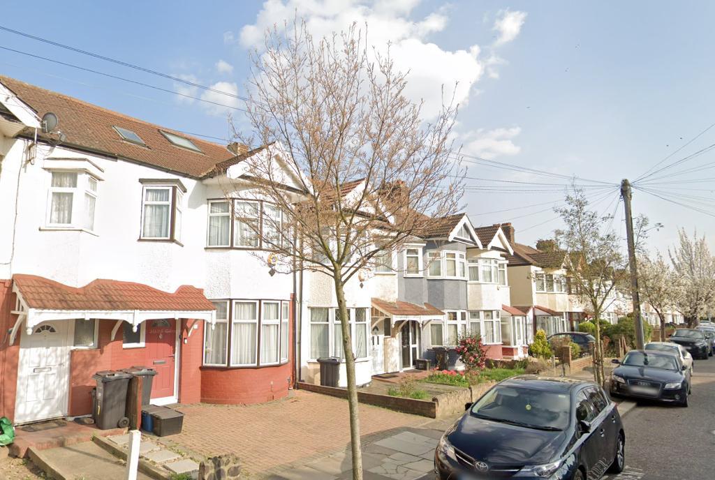 Tylehurst Gardens, Ilford, Essex, London, IG1 2QL