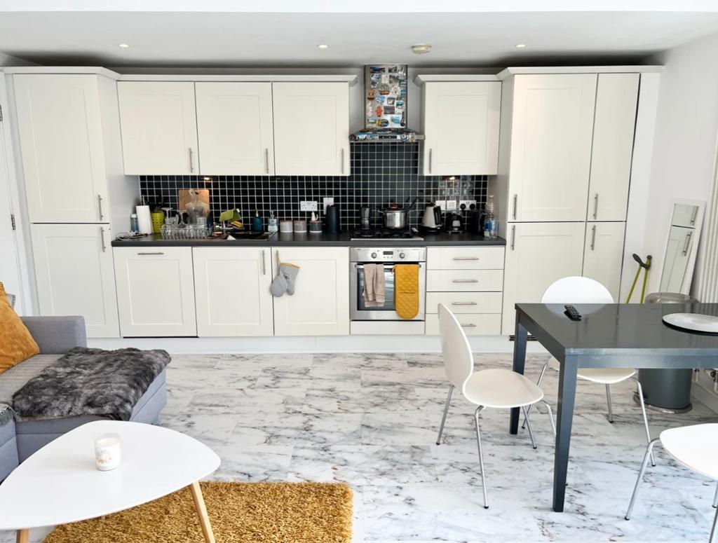 Hallings Wharf Studios, 1 Channelsea Road, Stratford, Bow, London, E15 2SX