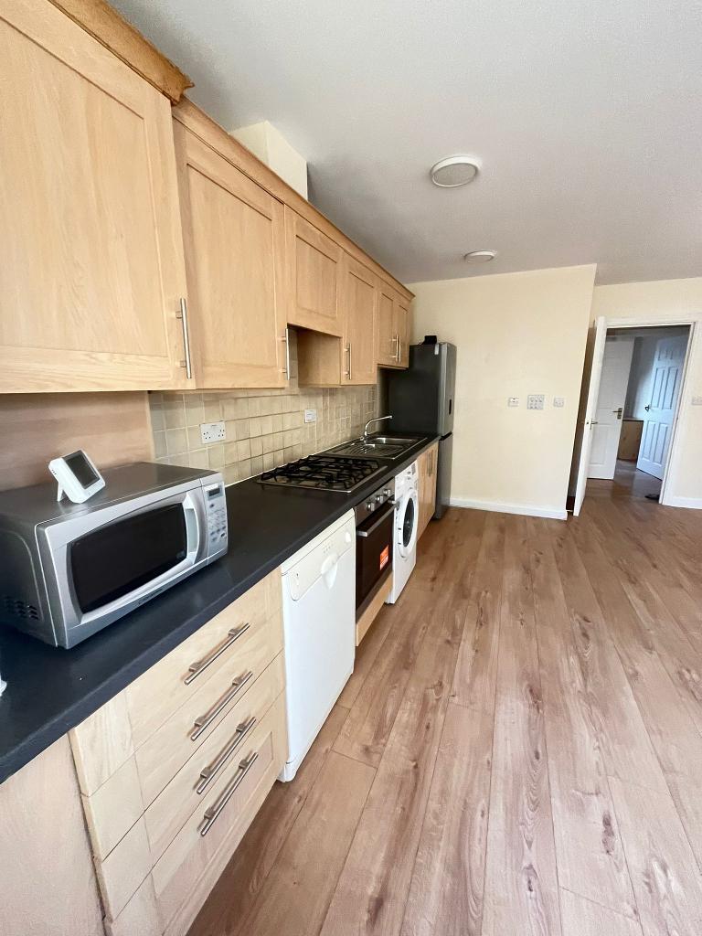 107, Peckham Road, Peckham, Southwark, Bermondsey, London, SE15 5LE