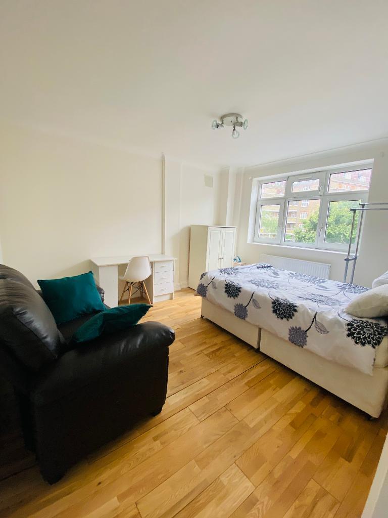 6 Chamberlain House, Cable Street,Shadwell, Whitechapel, London, E1 0AL