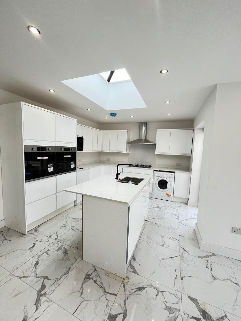 Burnt Ash Hill, Hither Green, Blackheath, London, SE12 0QD