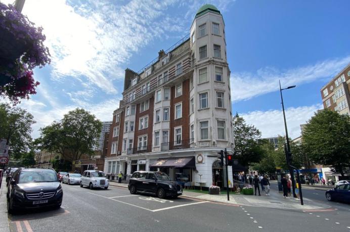 1 Connaught Court, Connaught Street, Hyde Park, Marylebone, London, W2 2AJ